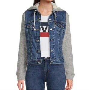 Levi’s denim trucker jacket